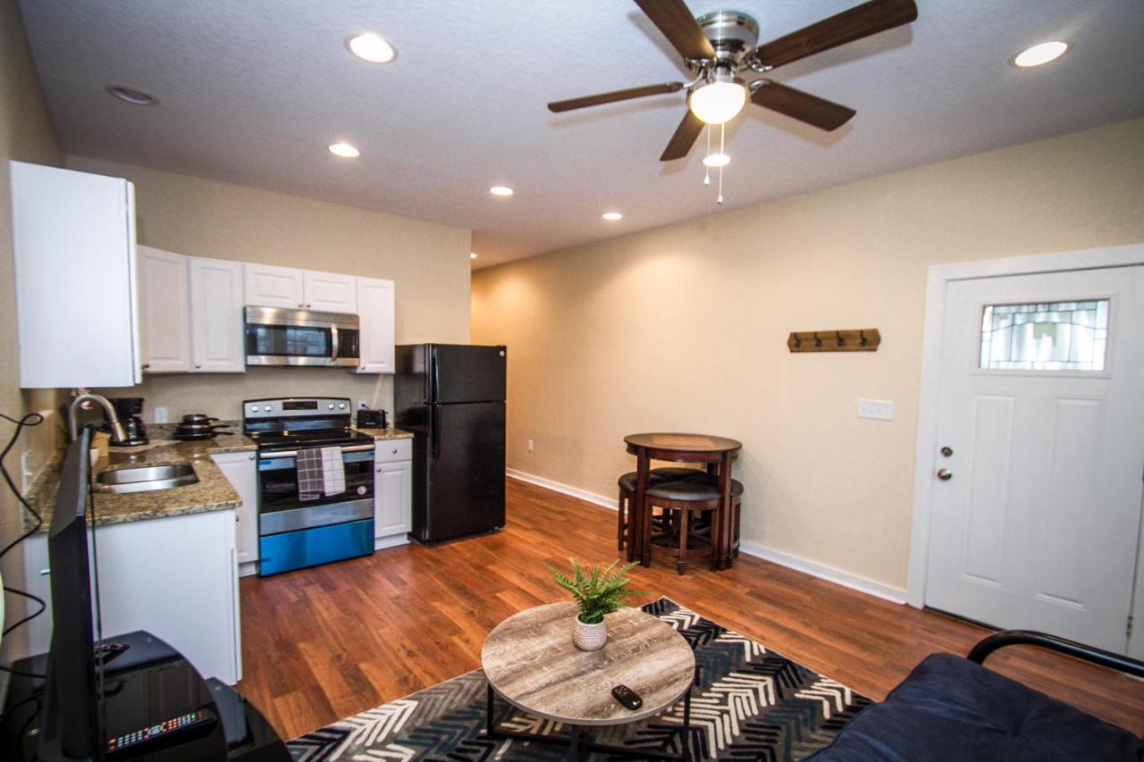 Hackberry St #A Renovated 2Br/2Ba Near Downtown Apartment San Antonio Exterior photo